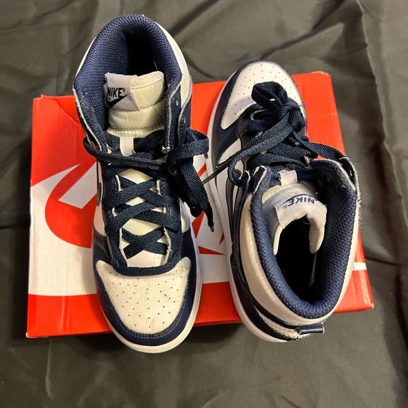 Nike Dunk High - Picture 4 of 5